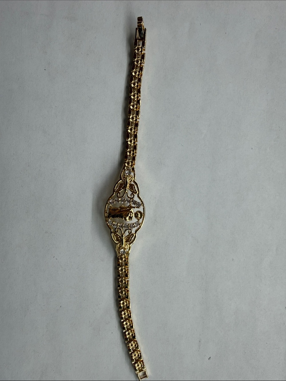 Women's Gold Filigree Bracelet with Decorative Center